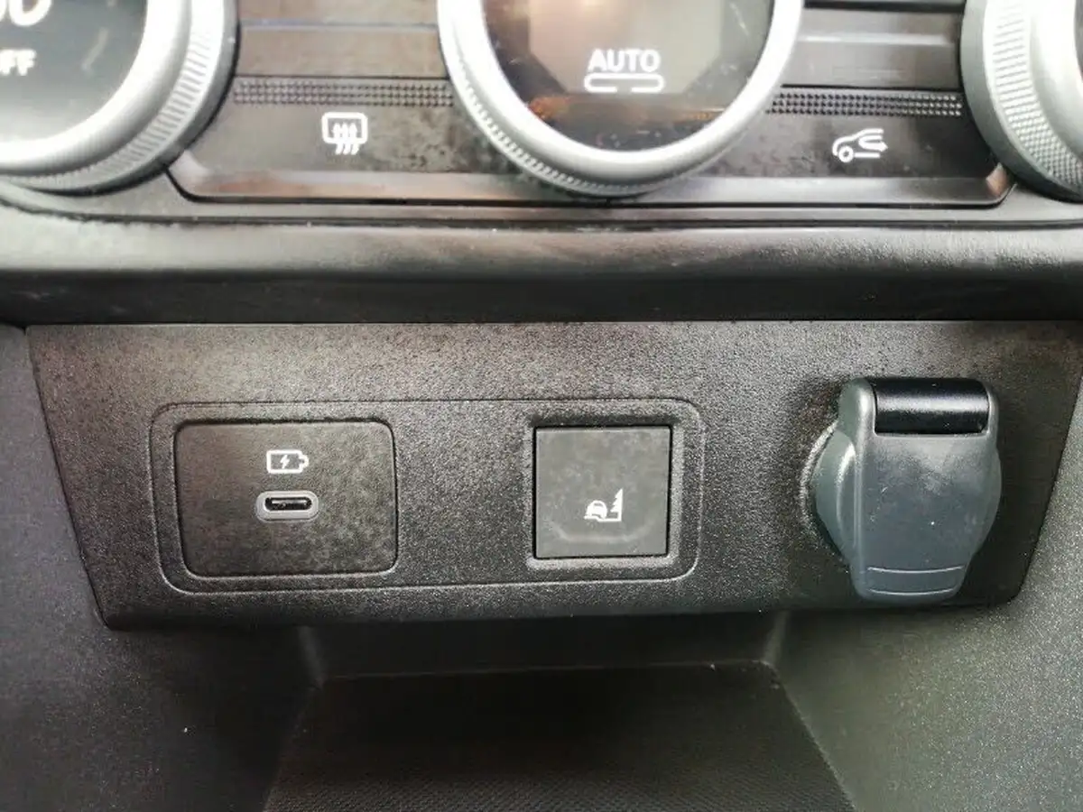 2024-dacia-jogger-10-tce-extreme-big-13