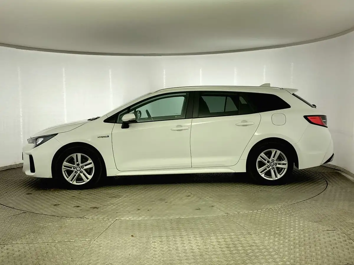 2023-suzuki-swace-18-motion-big-3