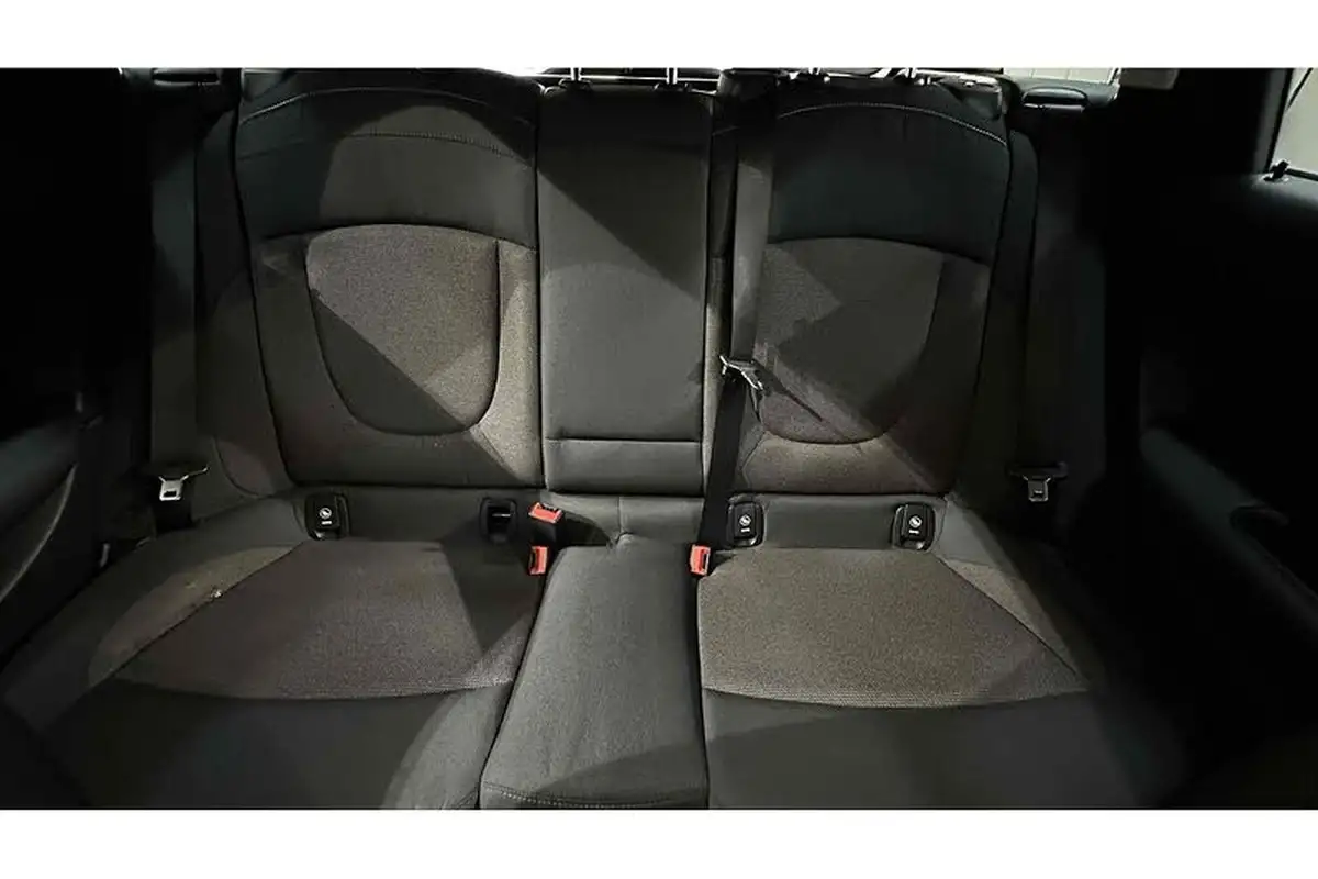 2016-mini-clubman-15-cooper-134bhp-big-40