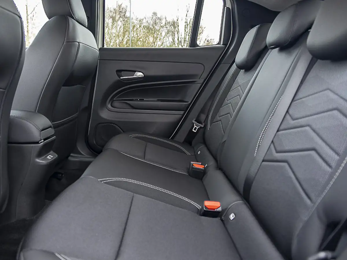 2025-jeep-avenger-12-gse-summit-big-5