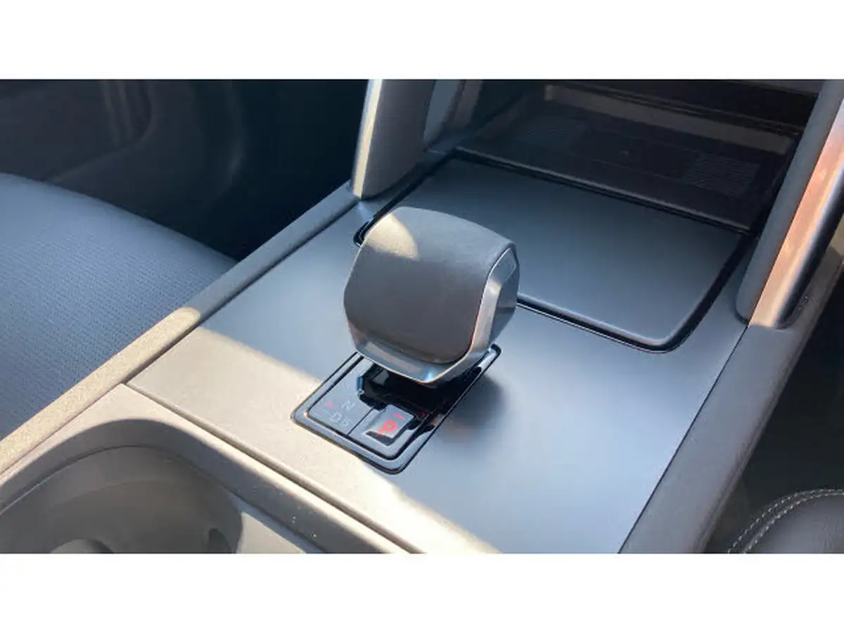 2024-land-rover-discovery-sport-20-d200-dynamic-se-big-12
