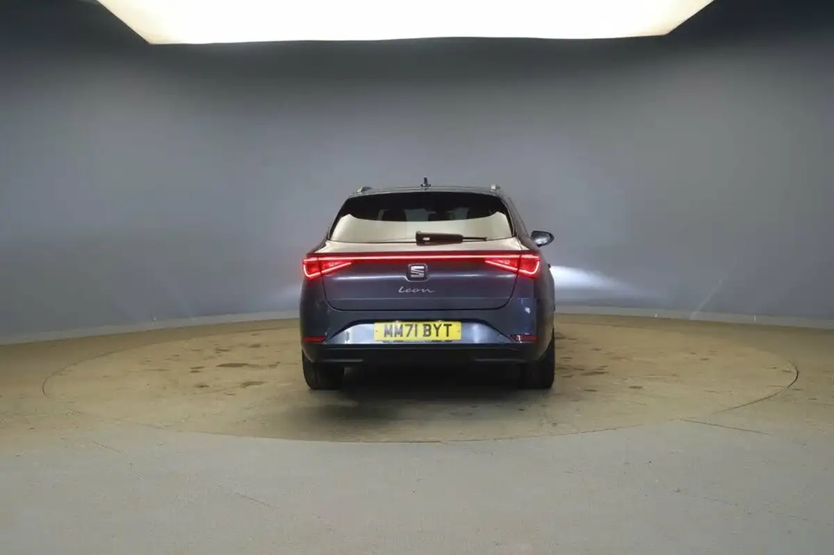 2022-seat-leon-20tdi-se-dynamic-estate-big-5
