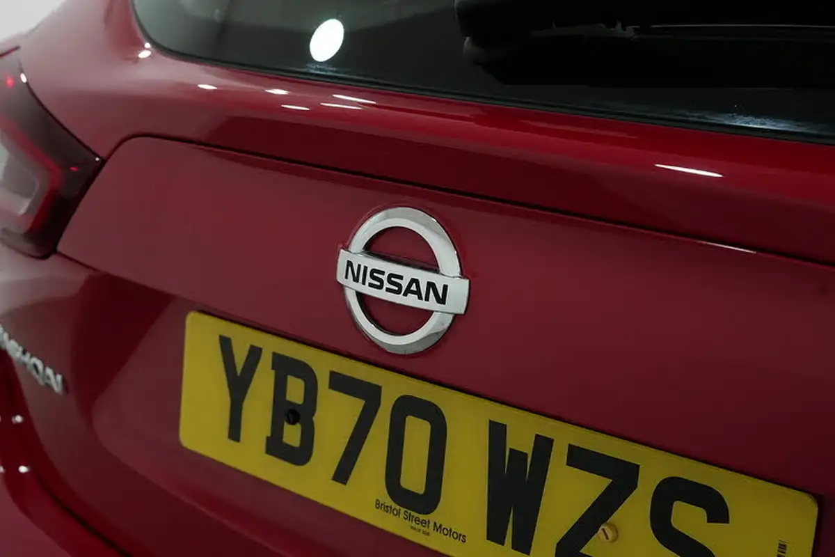 2020-nissan-qashqai-13-dig-t-acenta-premium-140ps-big-9