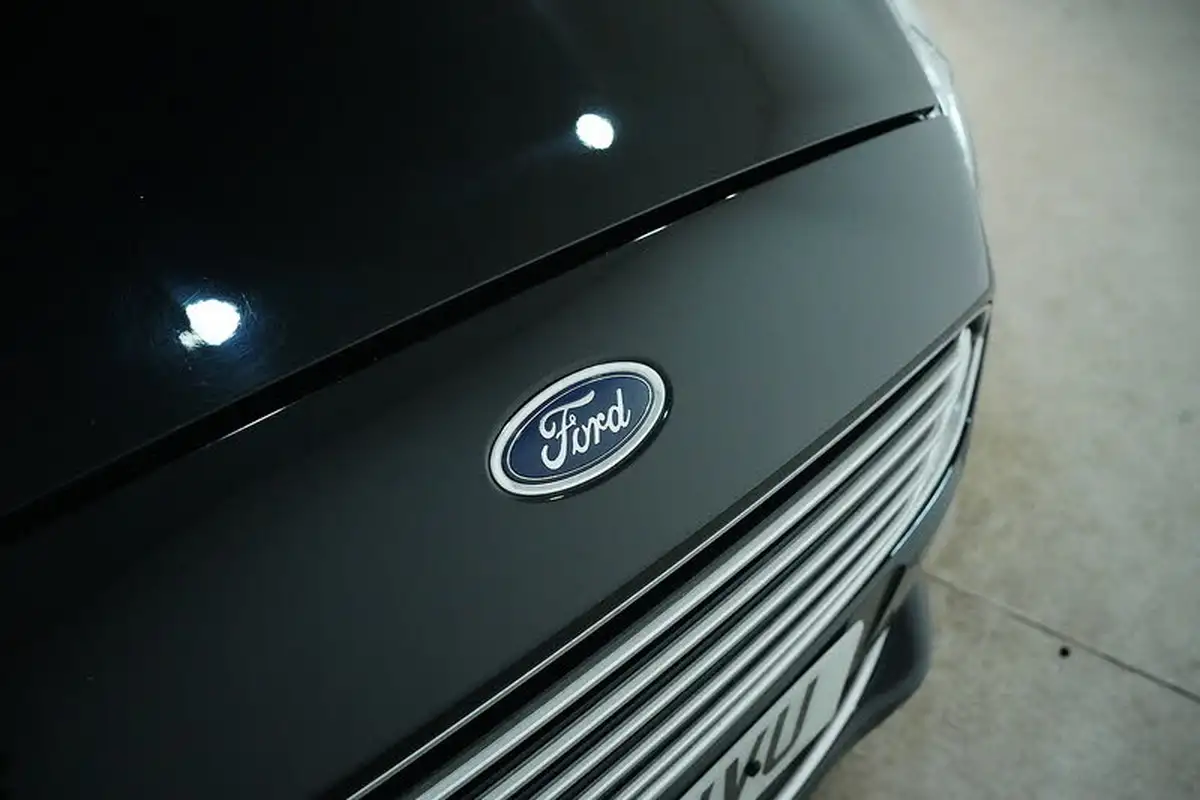 2019-ford-galaxy-15t-titanium-big-42