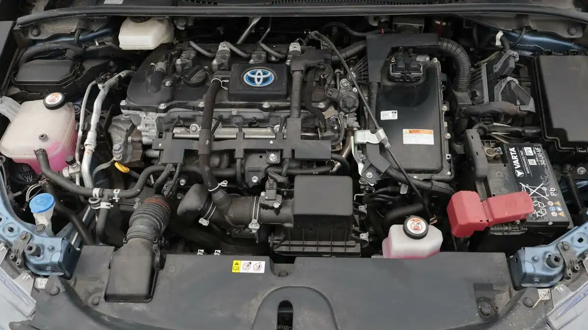 2022-toyota-corolla-18-vvt-i-icon-tech-spare-wheel-touring-sports-5d-big-19