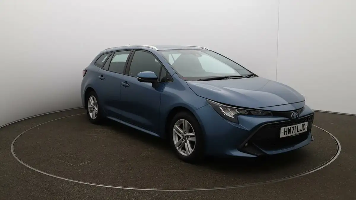 2022-toyota-corolla-18-vvt-i-icon-tech-spare-wheel-touring-sports-5d-big-37