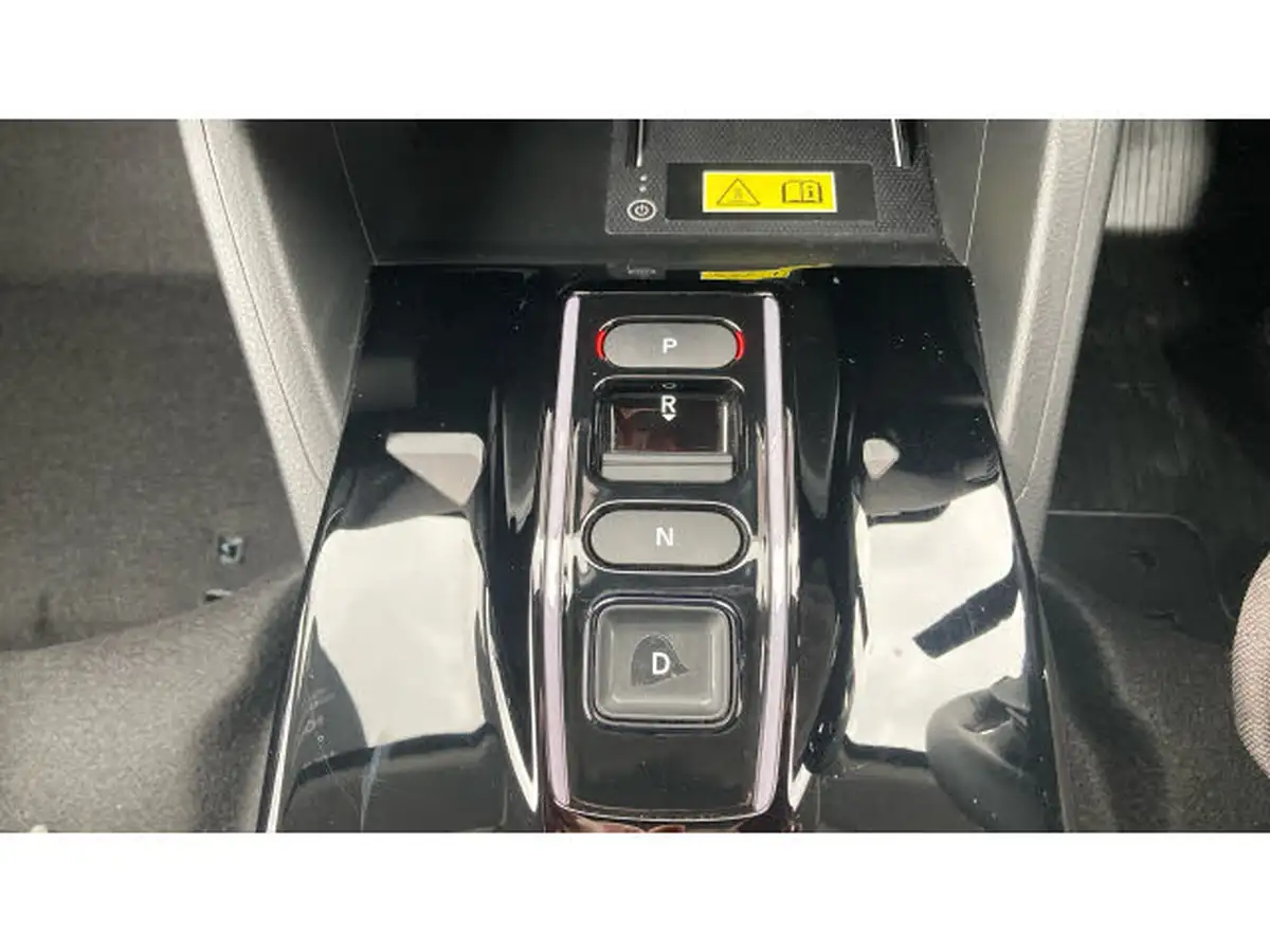 2024-honda-eny1-e-elegance-big-14