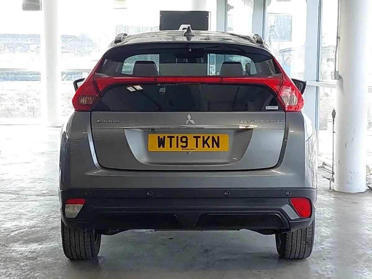 2019-mitsubishi-eclipse-cross-15-black-4wd-auto-big-9