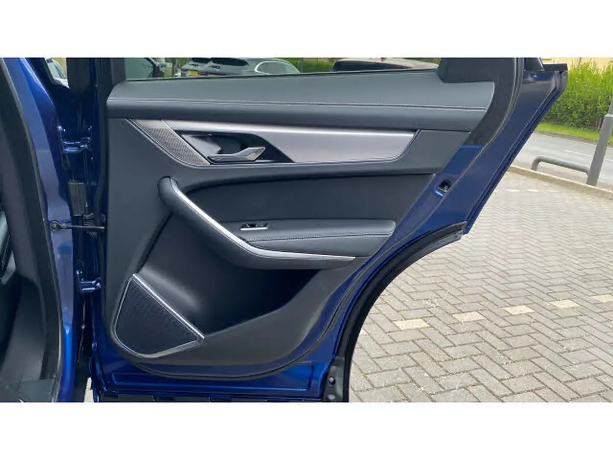 2022-jaguar-f-pace-20-d200-r-dynamic-se-big-38