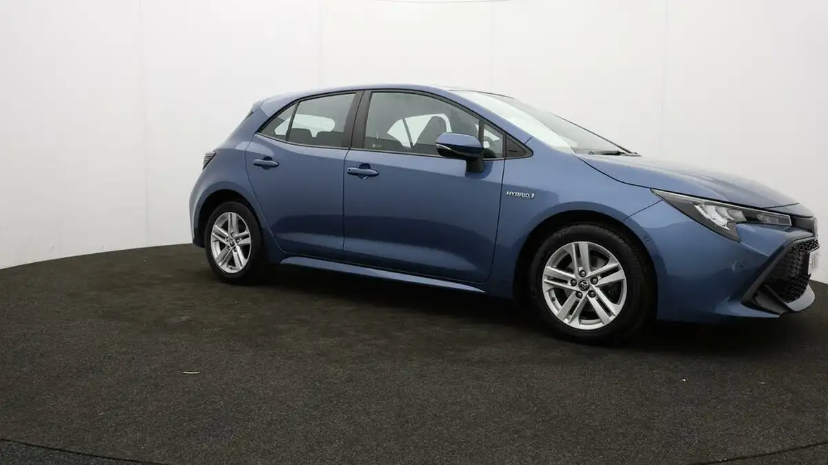 2021-toyota-corolla-18-vvt-i-icon-tech-spare-wheel-hatchback-5d-big-38