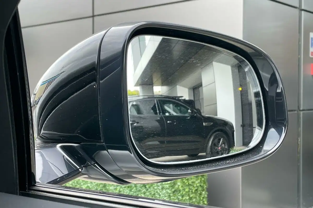 2024-jaguar-xe-20-p250-r-dynamic-hse-black-big-7