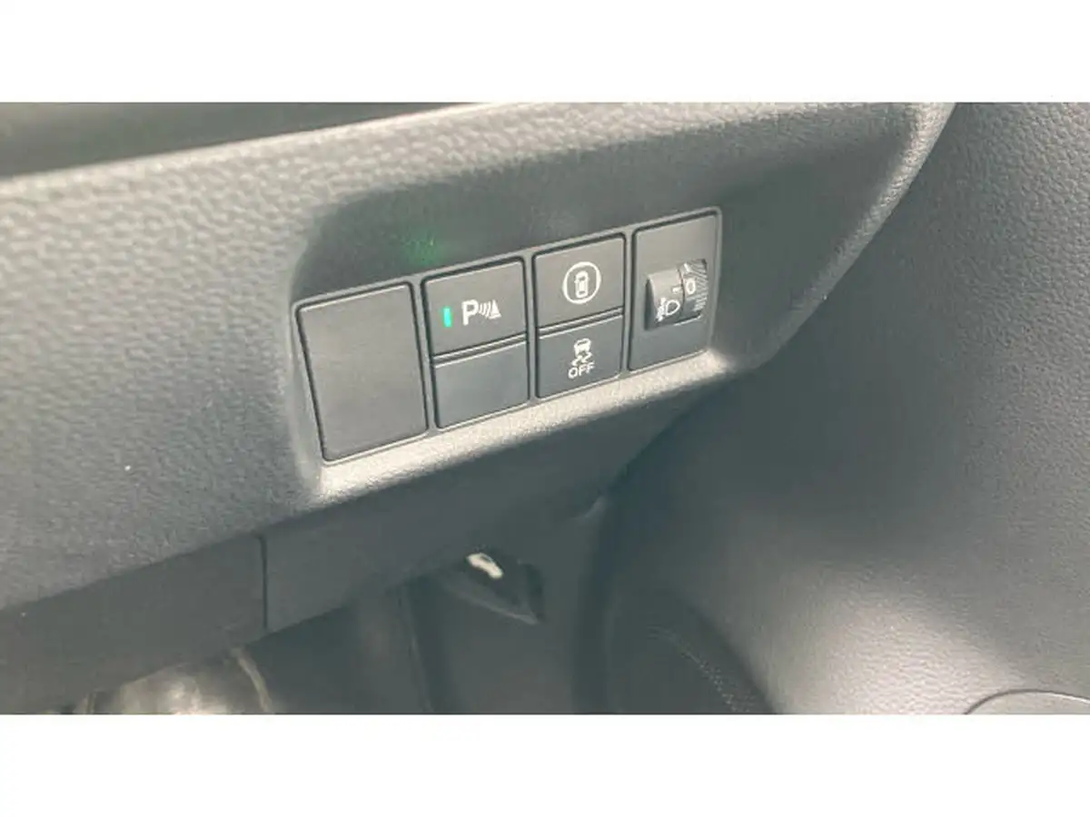 2022-honda-jazz-15-i-mmd-ex-107ps-big-17