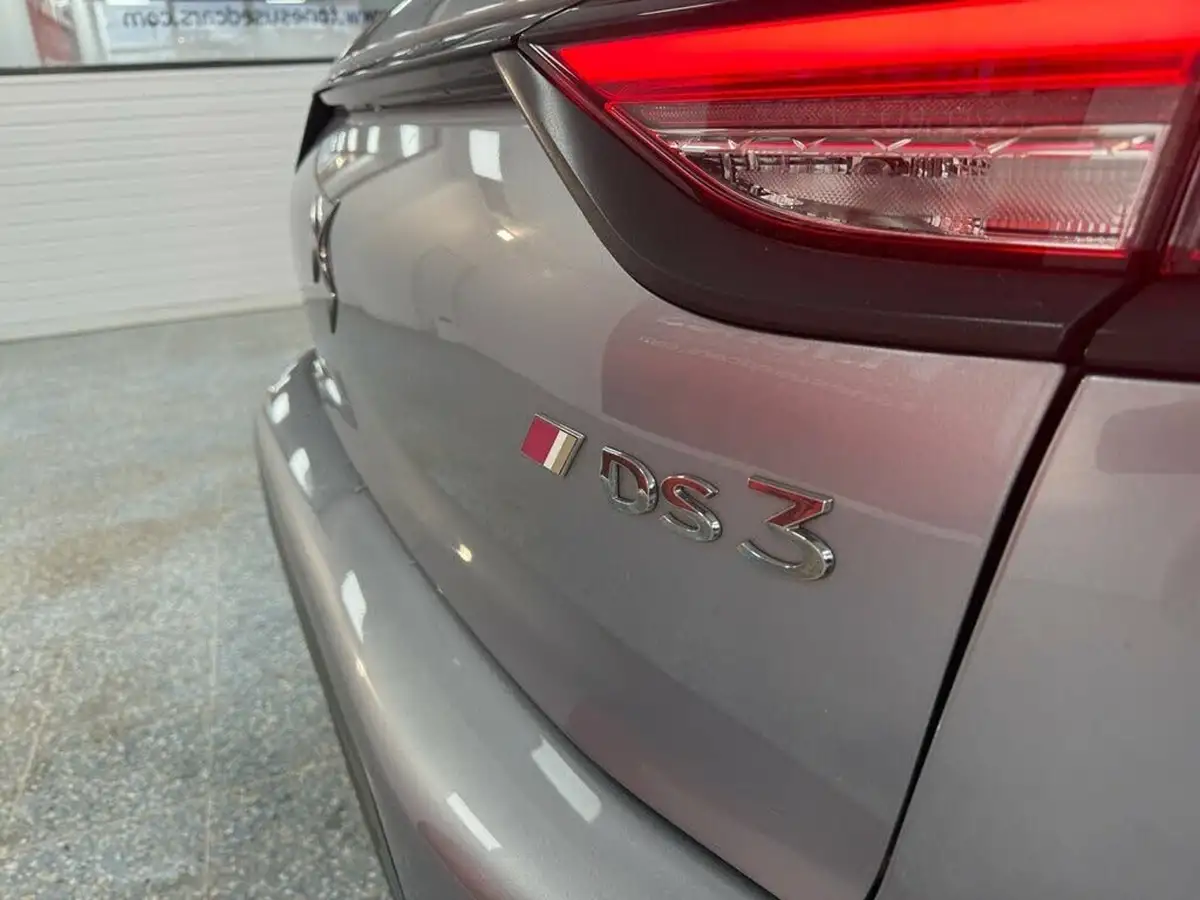 2019-ds-ds-3-crossback-12-puretech-performance-line-100ps-big-10