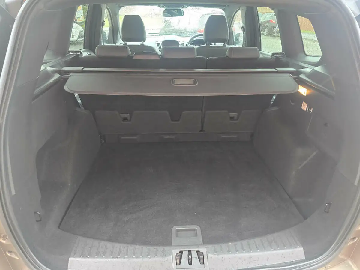 2019-ford-kuga-20tdci-st-line-180ps-awd-powershift-big-56