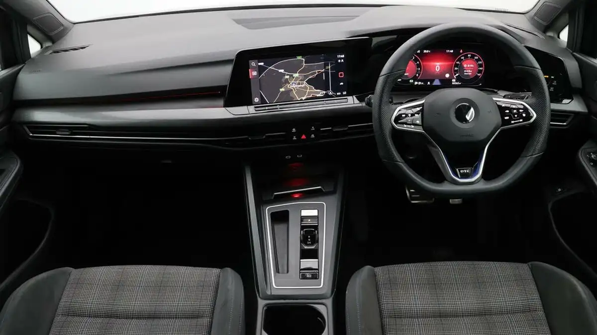 2021-volkswagen-golf-14-tsi-gte-big-13