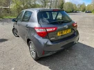 2017-toyota-yaris-15-vvt-i-icon-navi-small-8