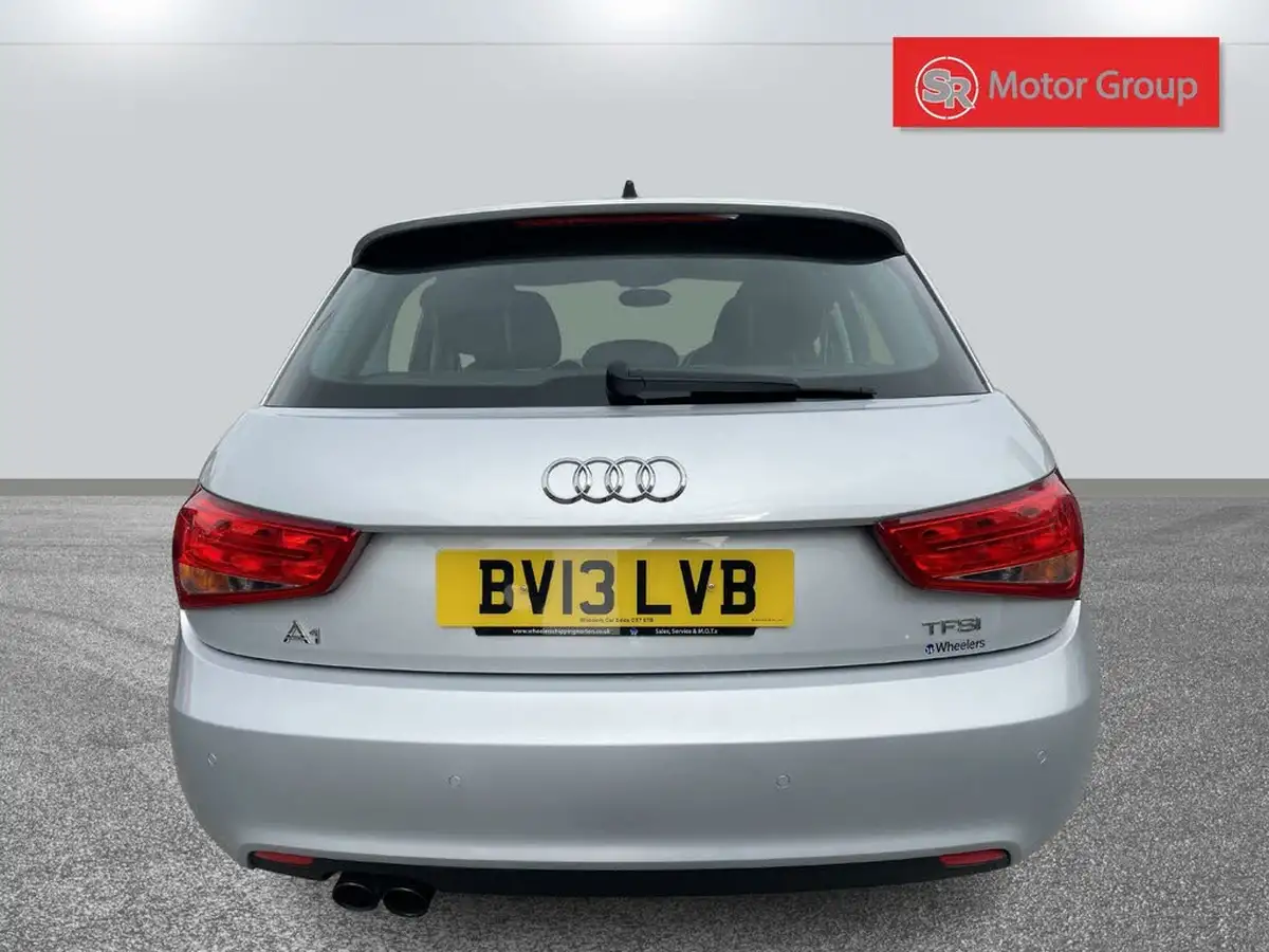 2013-audi-a1-14-tfsi-122ps-sportback-5d-1390cc-s-tronic-big-8