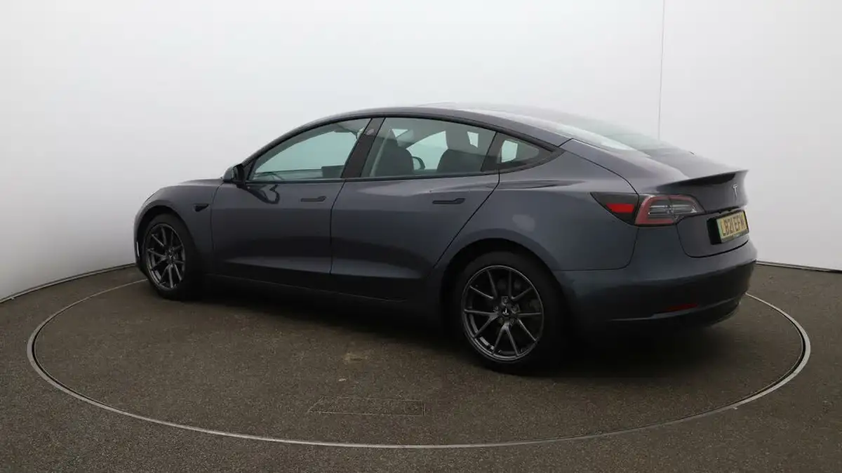 2021-tesla-model-3-e-long-range-4x4-big-26