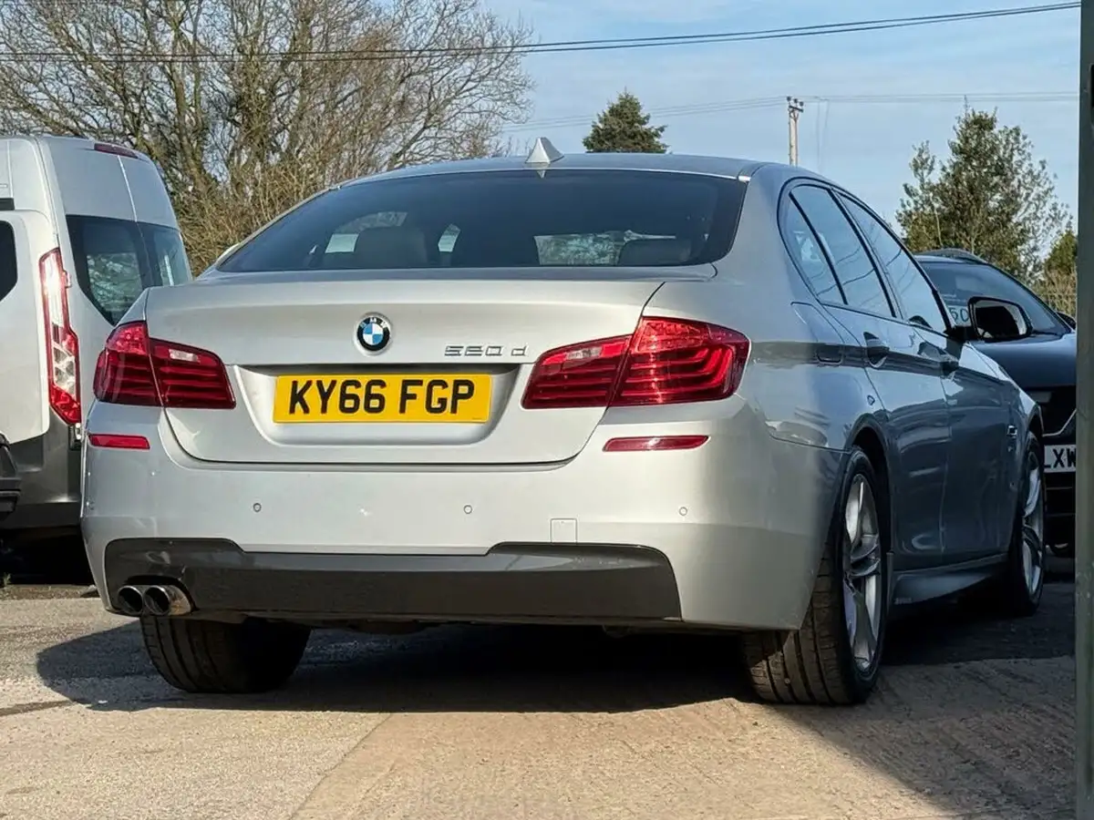 2016-bmw-5-series-20td-520d-m-sport-188bhp-saloon-4d-auto-big-47