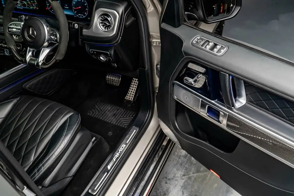 2018-mercedes-benz-g-class-40-g63-amg-big-28