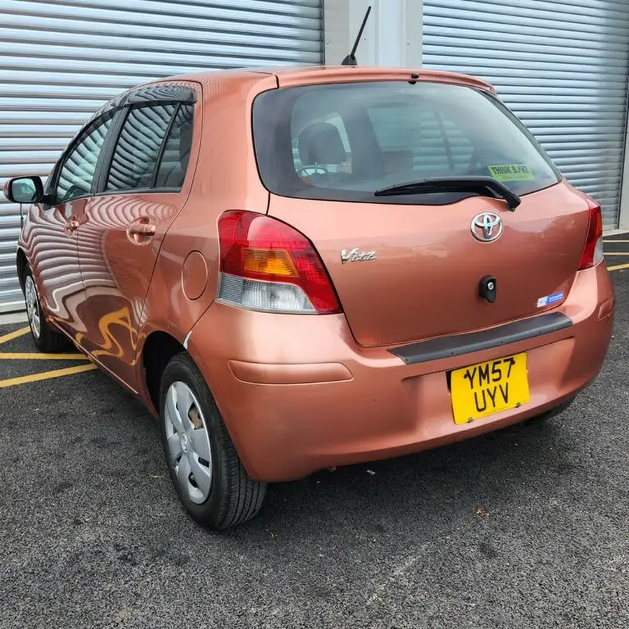 2007-toyota-yaris-big-7