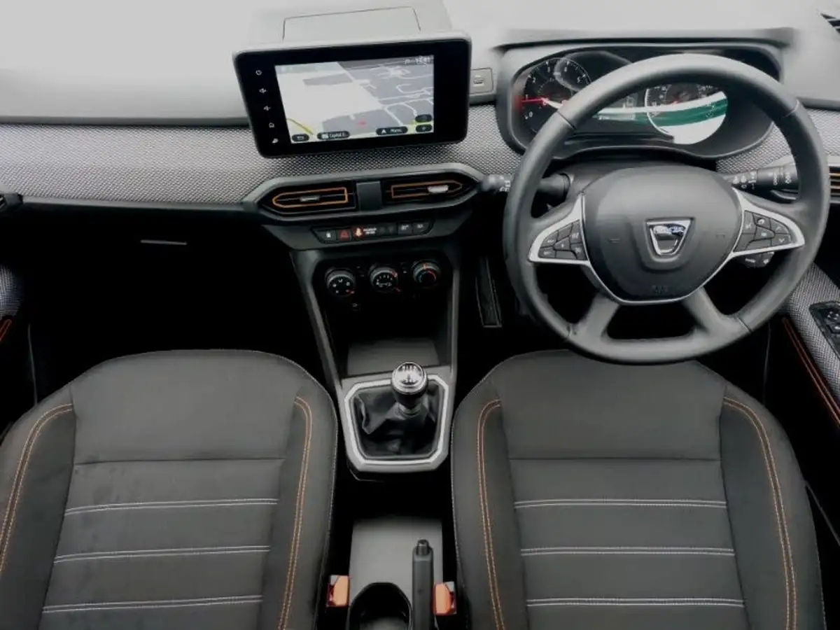 2022-dacia-sandero-stepway-10-tce-comfort-90bhp-big-2