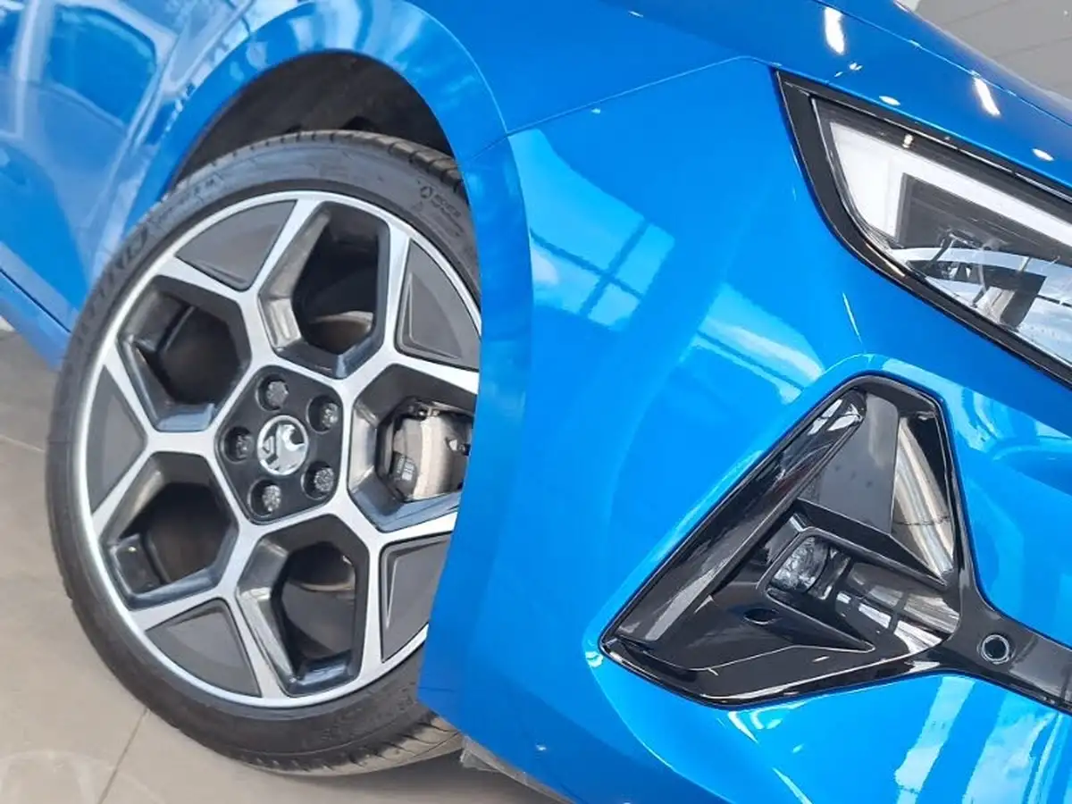 2023-vauxhall-astra-12-turbo-gs-hatchback-auto-big-8
