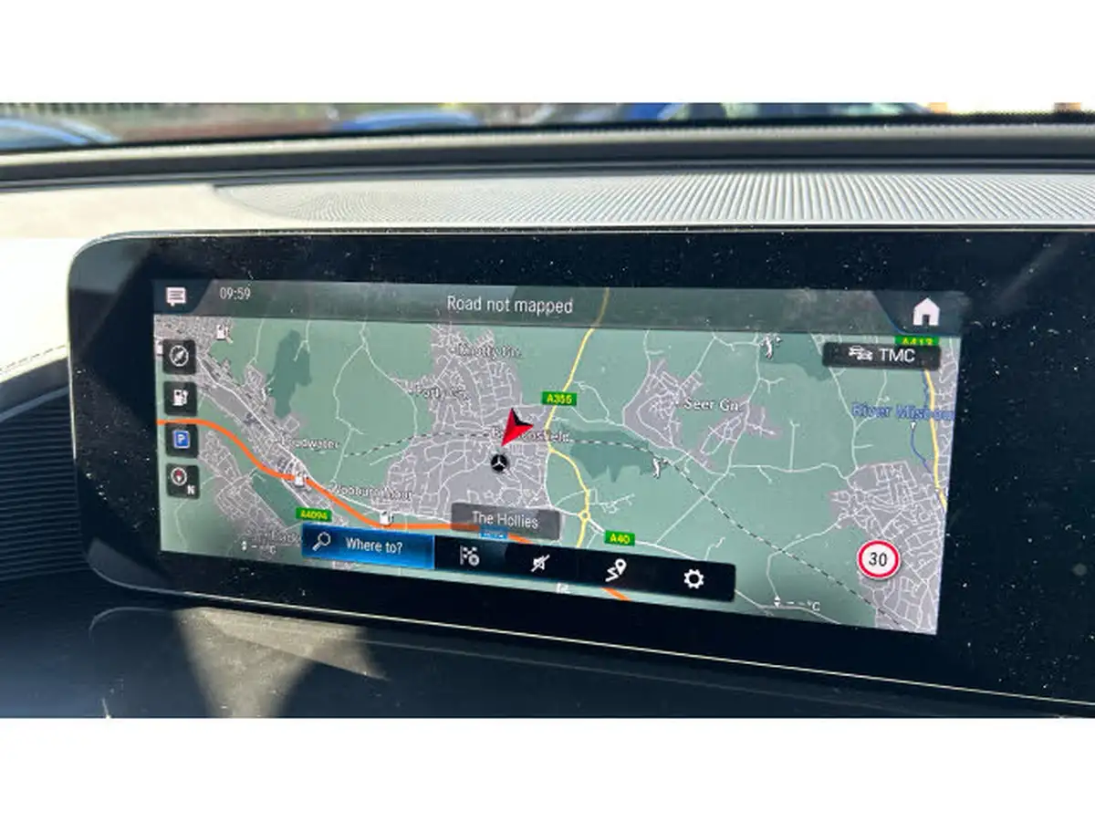 2022-mercedes-benz-eqc-e-eqc-400-amg-line-premium-big-32