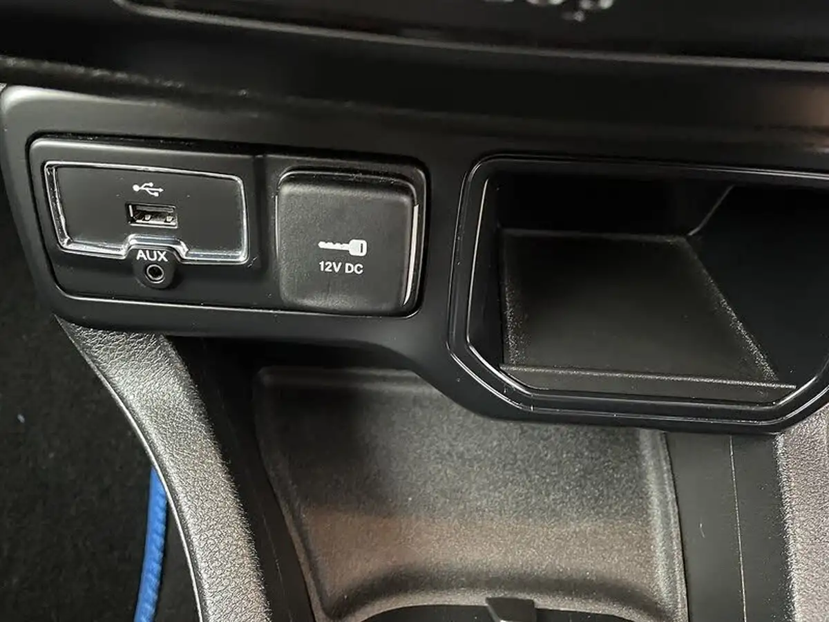 2019-jeep-renegade-10-gse-sport-big-25