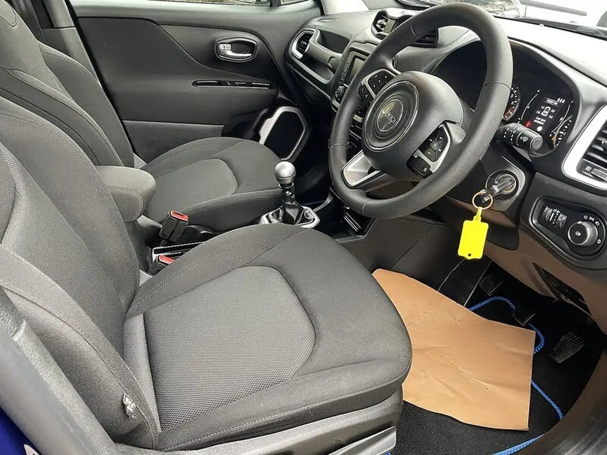 2019-jeep-renegade-10-gse-sport-big-1