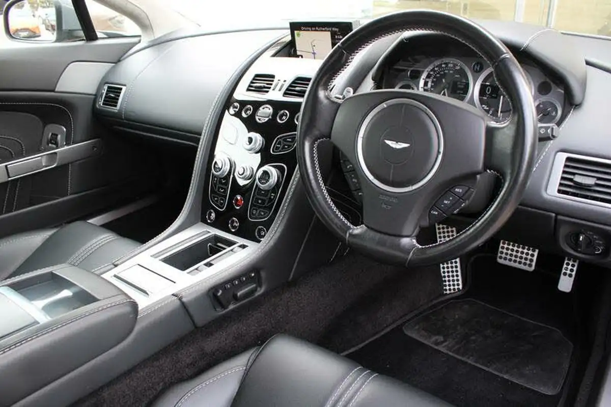 2016-aston-martin-vantage-47-v8-vantage-s-roadster-sportshift-big-2