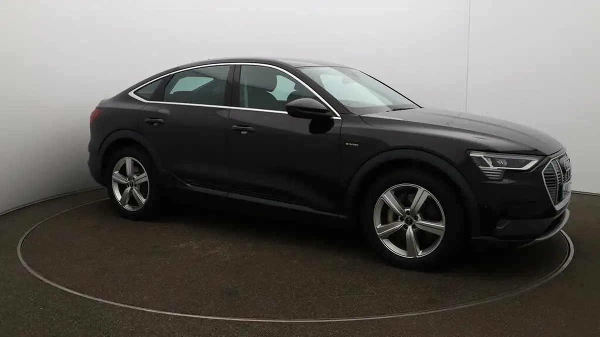 2021-audi-e-tron-55e-technik-sportback-big-38