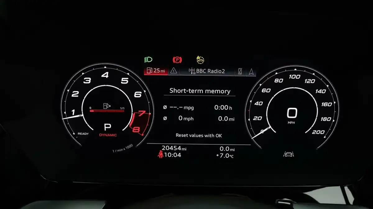 2022-audi-rs3-25-tfsi-sportback-5d-big-10