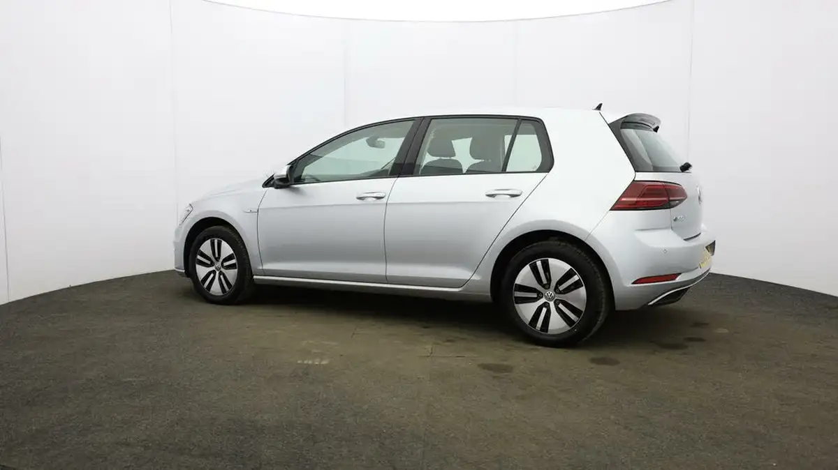 2019-volkswagen-golf-e-e-golf-big-56