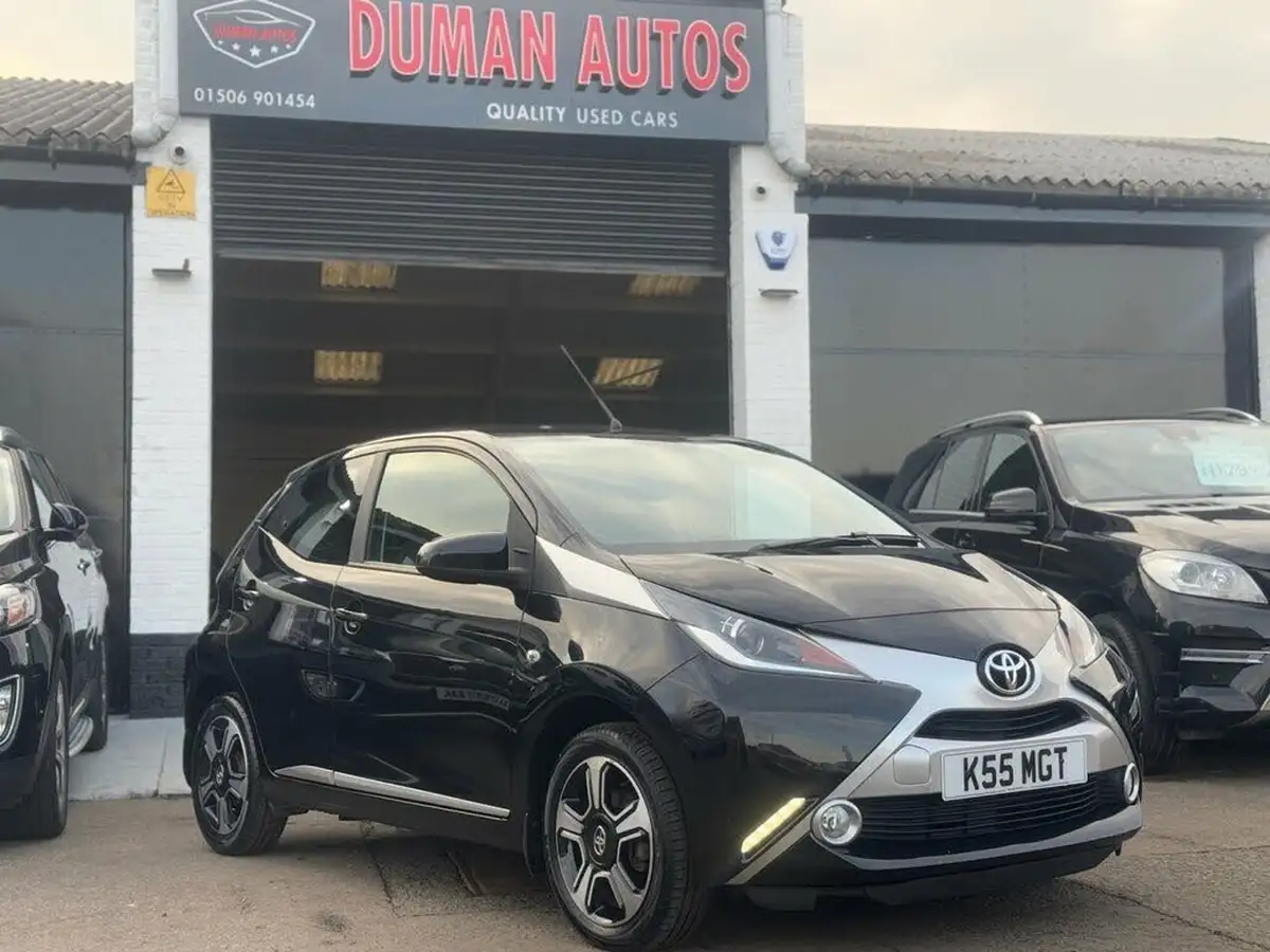 2015-toyota-aygo-10-vvt-i-x-clusiv-5d-x-shift-big-0