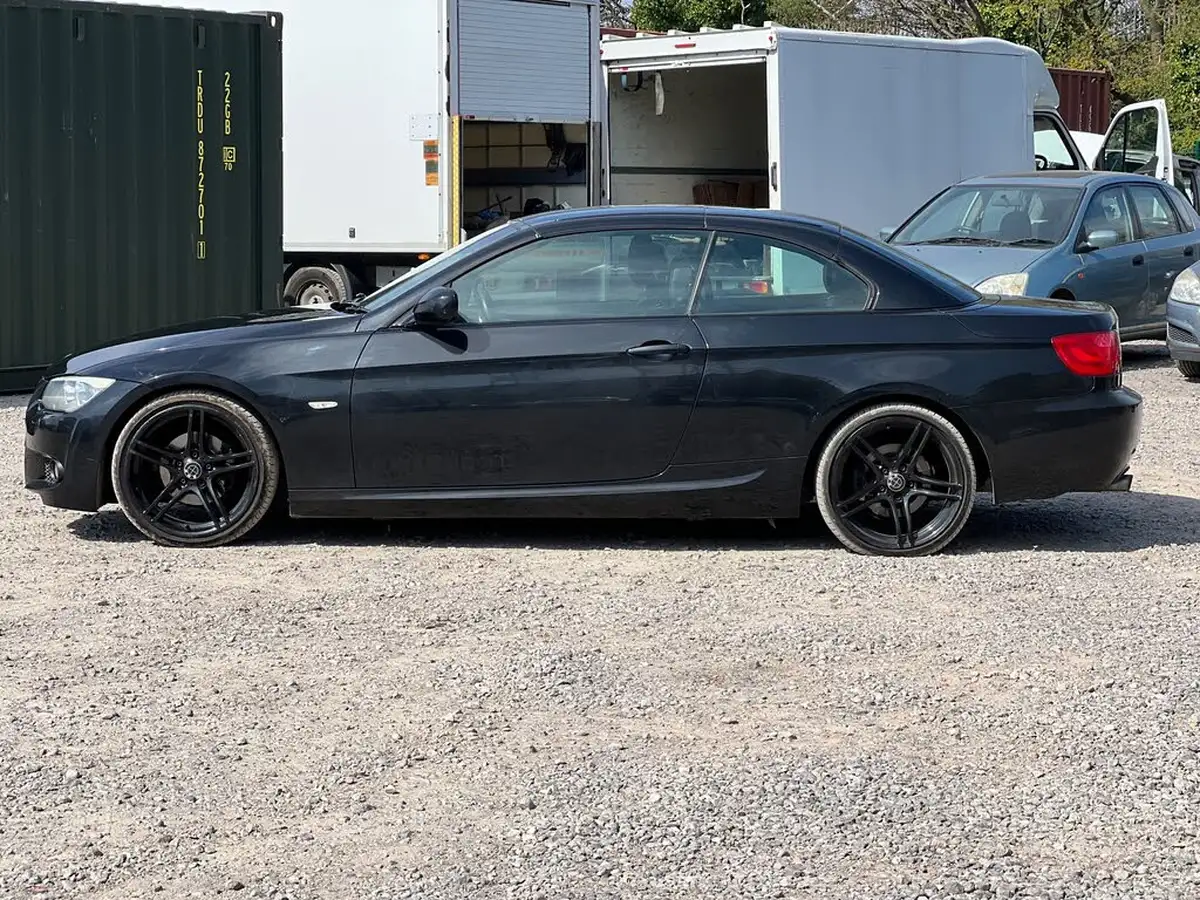 2012-bmw-3-series-20-320i-sport-plus-convertible-2d-auto-big-4