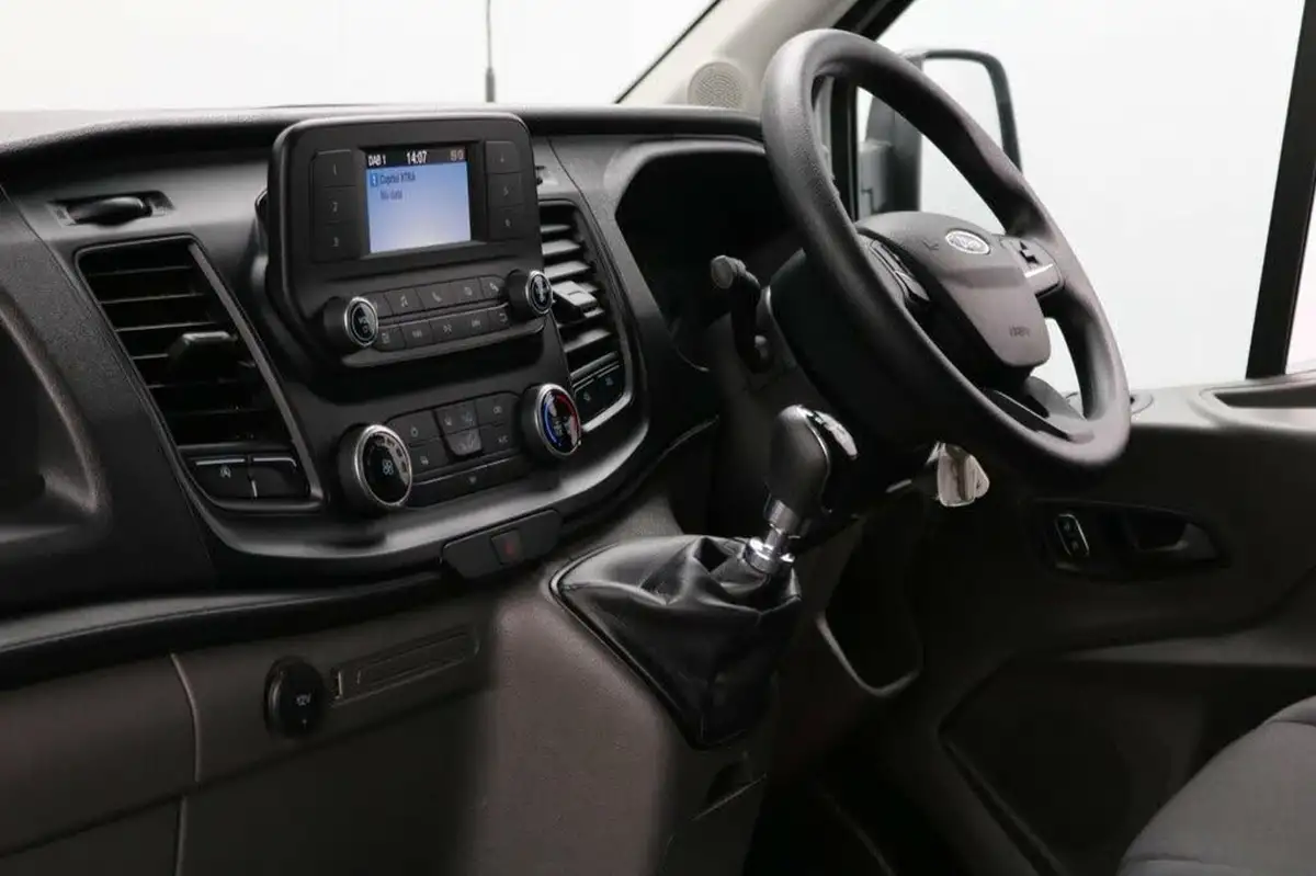 2023-ford-transit-20tdci-350-l2h1-leader-130pseu6dt-fwd-cab-big-30