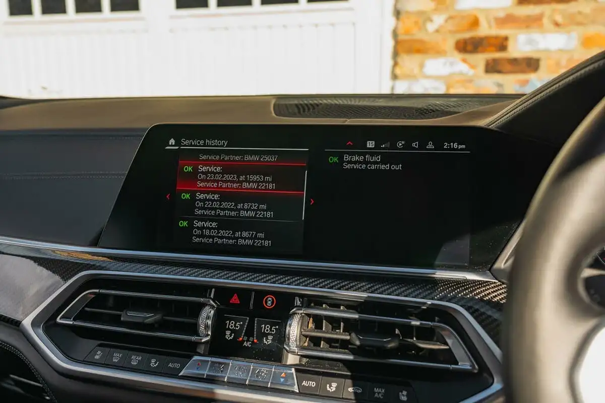 2020-bmw-x6-44-m-competition-big-50