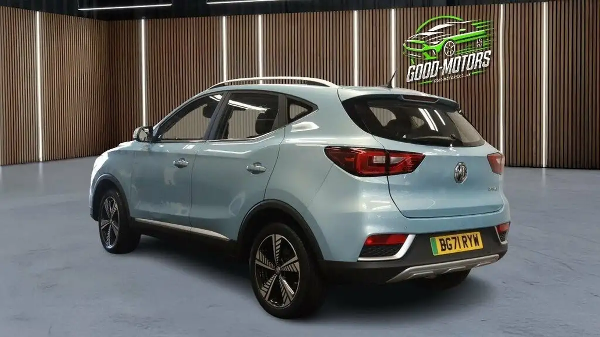 2021-mg-zs-suv-e-exclusive-ev-big-4