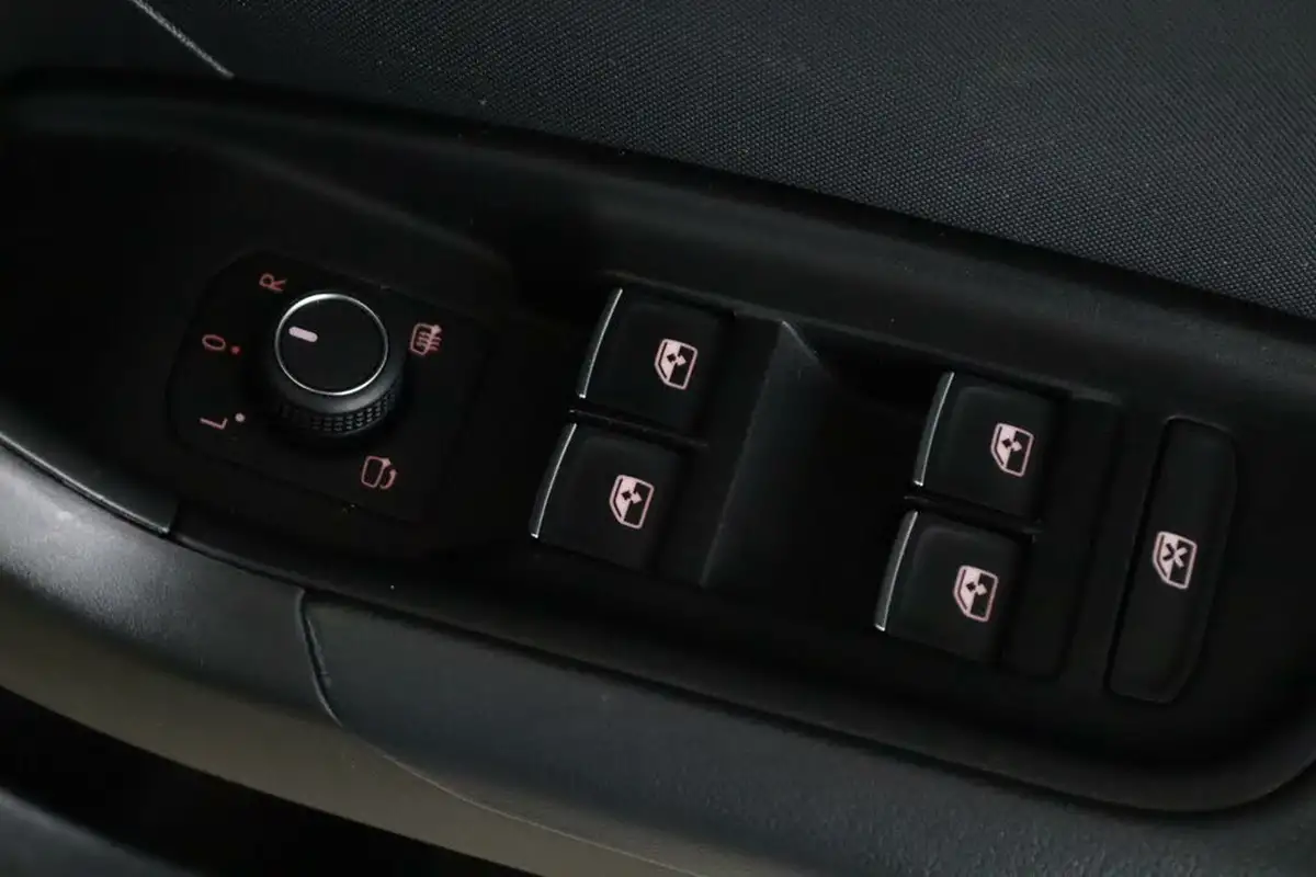 2022-audi-a1-10-30-tfsi-s-line-tronic-big-16