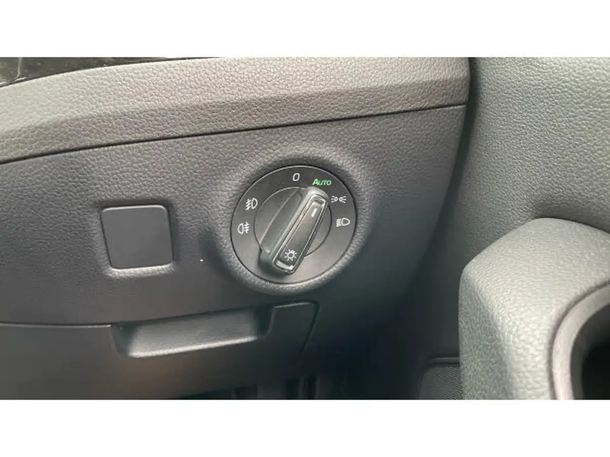 2016-skoda-superb-20tdi-scr-laurin-klement-190ps-4x4-hatchback-dsg-big-25
