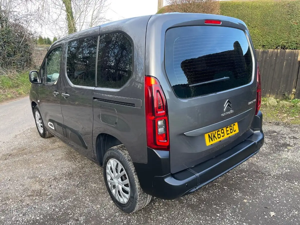 2020-citroen-berlingo-15bluehdi-feel-m-size-100ps-big-6
