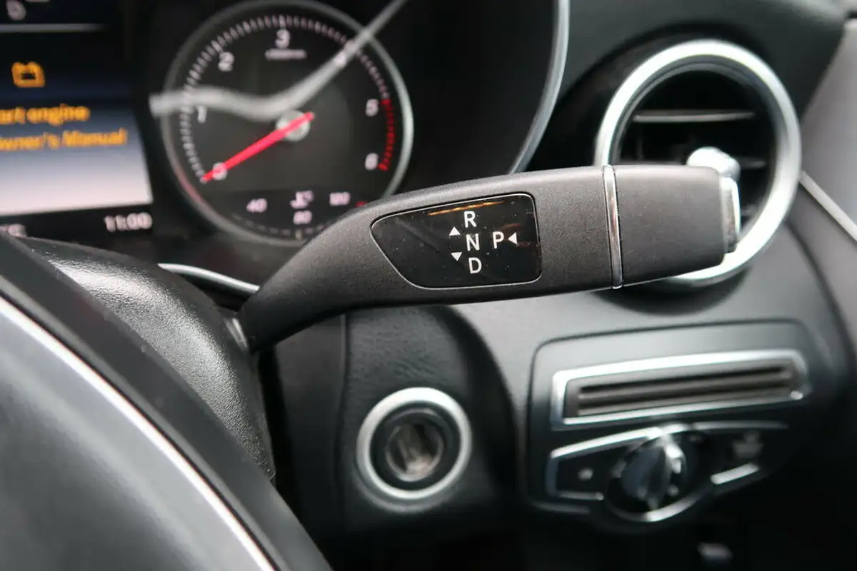 2015-mercedes-benz-c-class-21cdi-c220-sport-ss-saloon-4d-7g-tronic-plus-big-46
