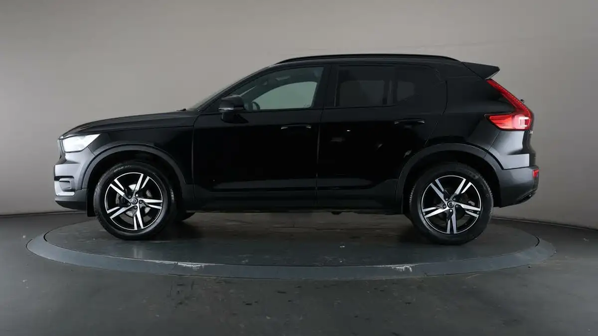 2021-volvo-xc40-15-t3-r-design-163bhp-big-36
