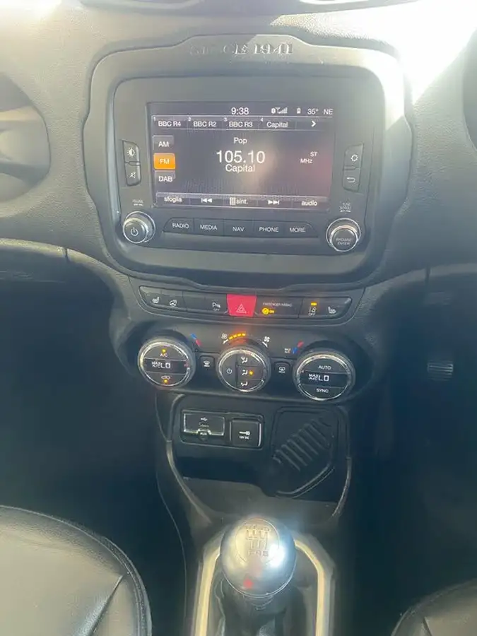2015-jeep-renegade-14-limited-138bhp-big-20