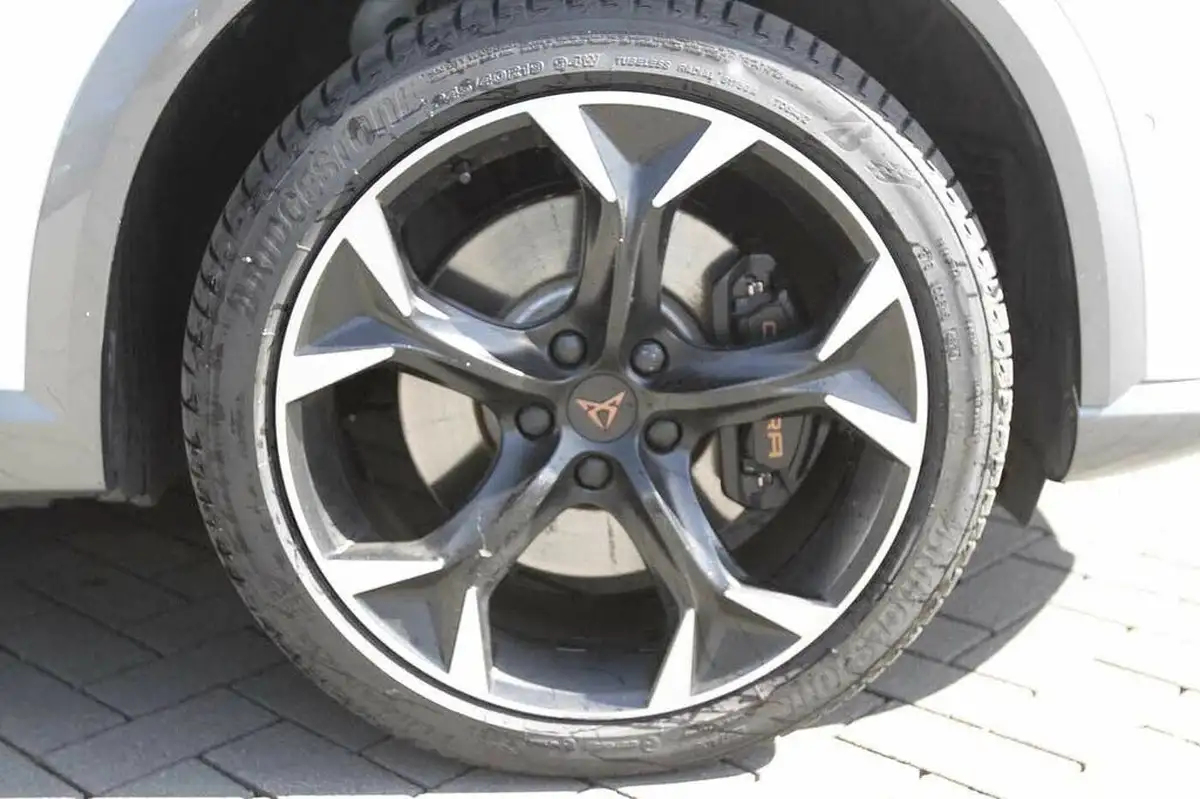 2022-cupra-formentor-14-e-hybrid-vz1-big-4