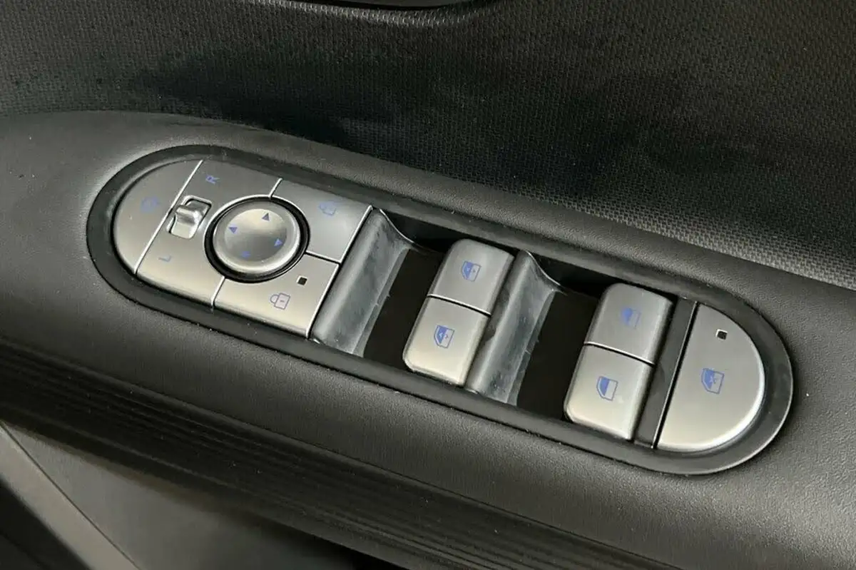 2023-hyundai-ioniq-5-e-premium-228ps-77kwh-rwd-big-40