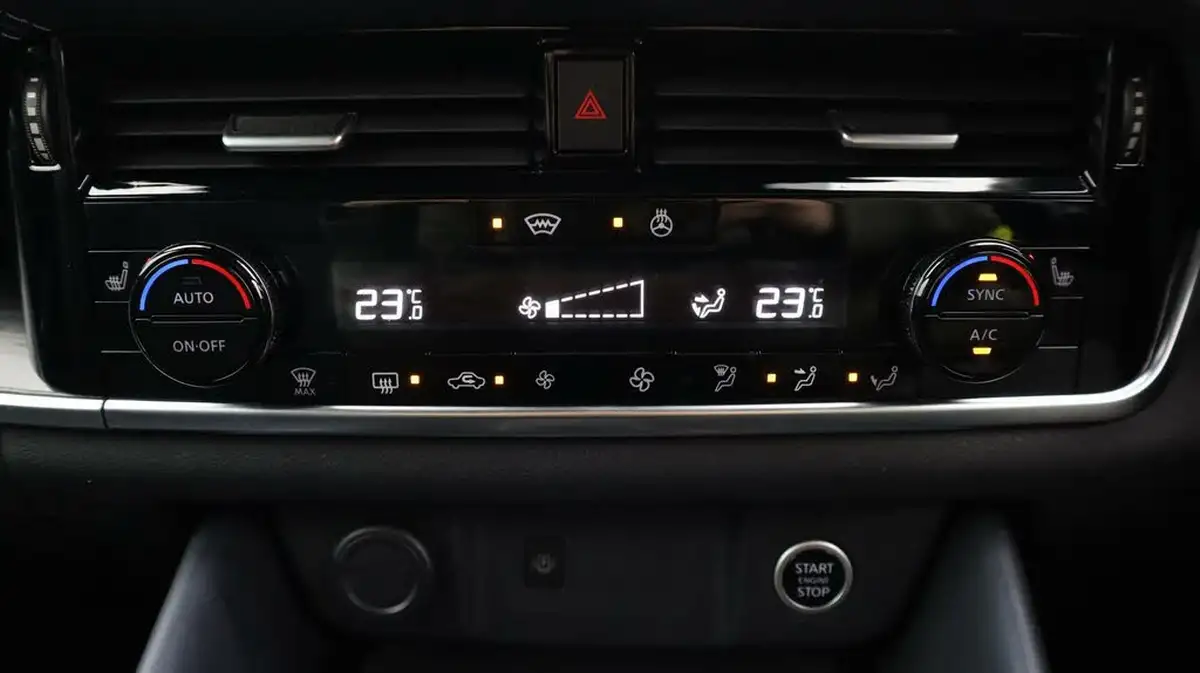 2022-nissan-qashqai-13-dig-t-tekna-158ps-xtronic-big-12