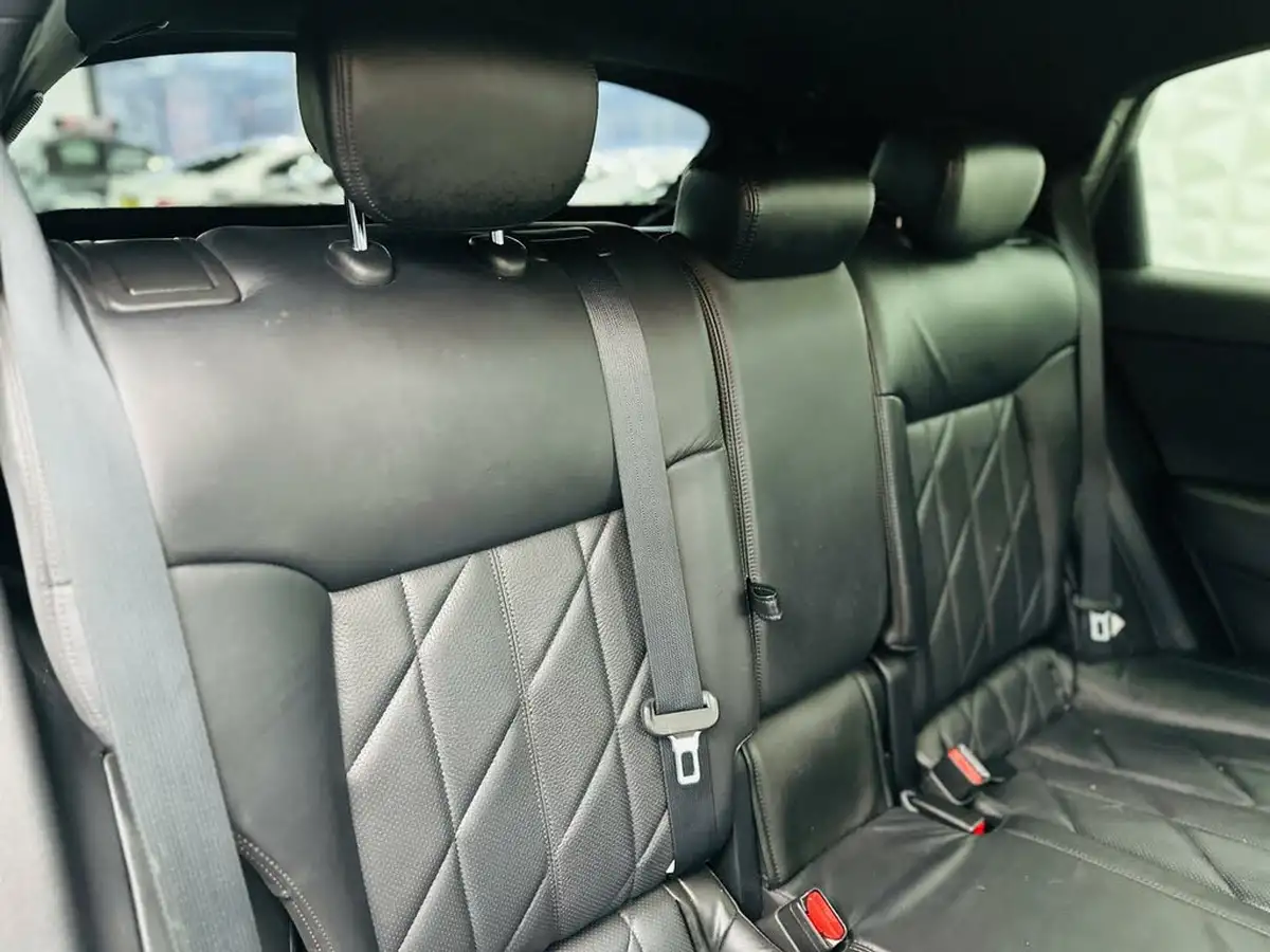 2011-infiniti-fx-30td-gt-big-23