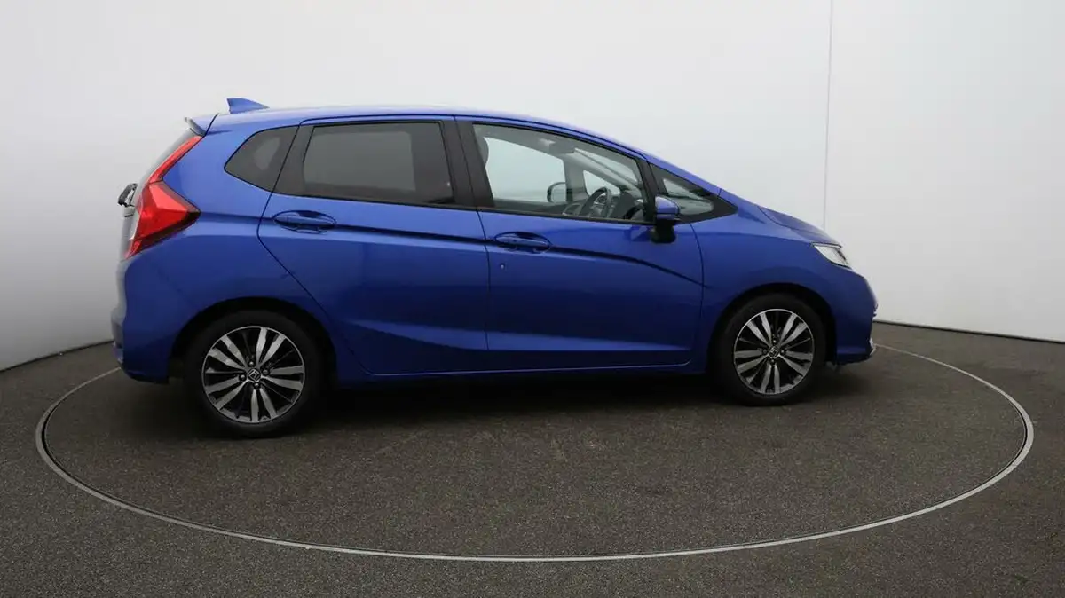 2018-honda-jazz-13-i-vtec-ex-cvt-big-47